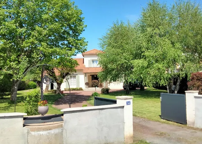 Le Chant Des Oiseaux : Piscine Privee, Wifi, Animaux Bienvenus, Jardin - Fr-1-616-236 Vakantiehuis Chancelade